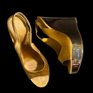 NINE WEST WEDGE HEELS